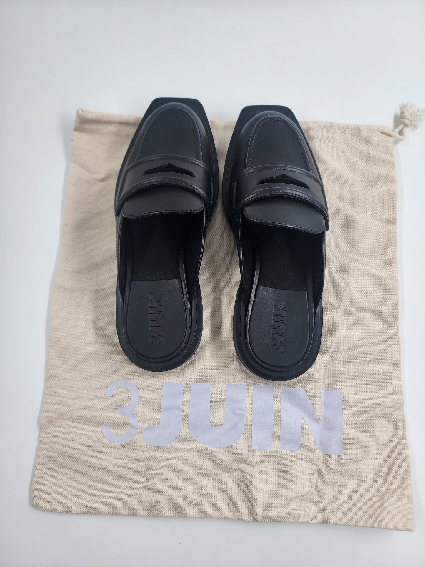 3Juin Women's Black Slip-On Loafer Flats - EU 36.5