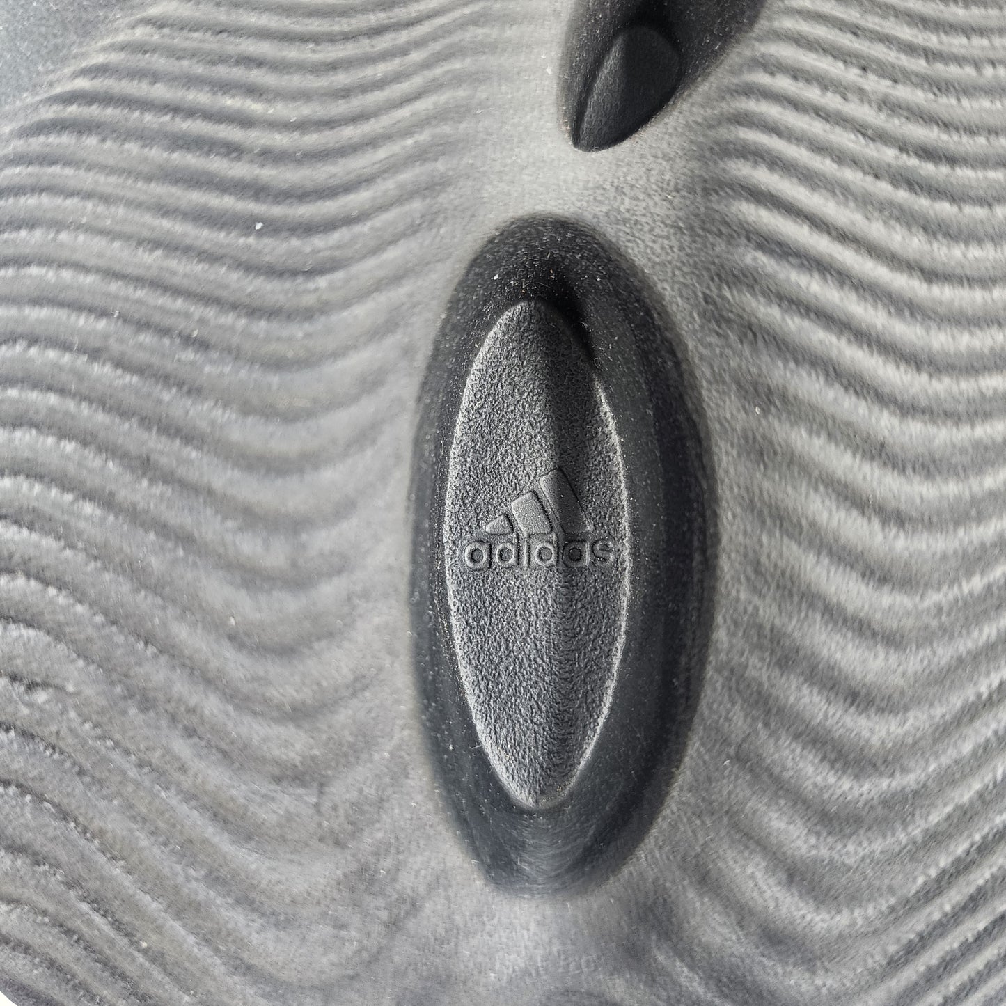 Adidas YEEZY FOAM RUNNER “Onyx" - US 9