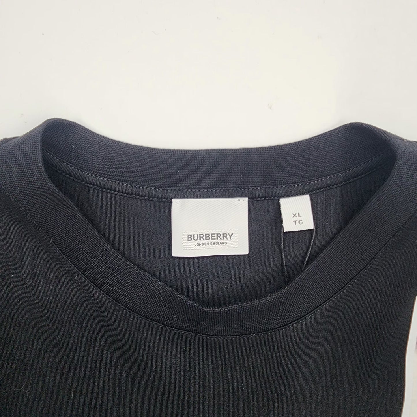 Burberry Love Pigeon Men's Black T-Shirt - XL