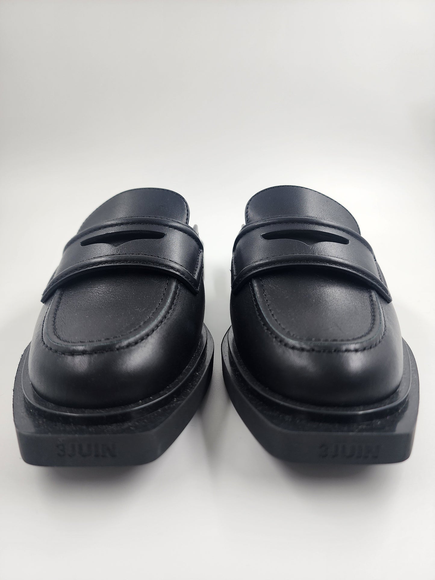 3Juin Women's Black Slip-On Loafer Flats - EU 36.5