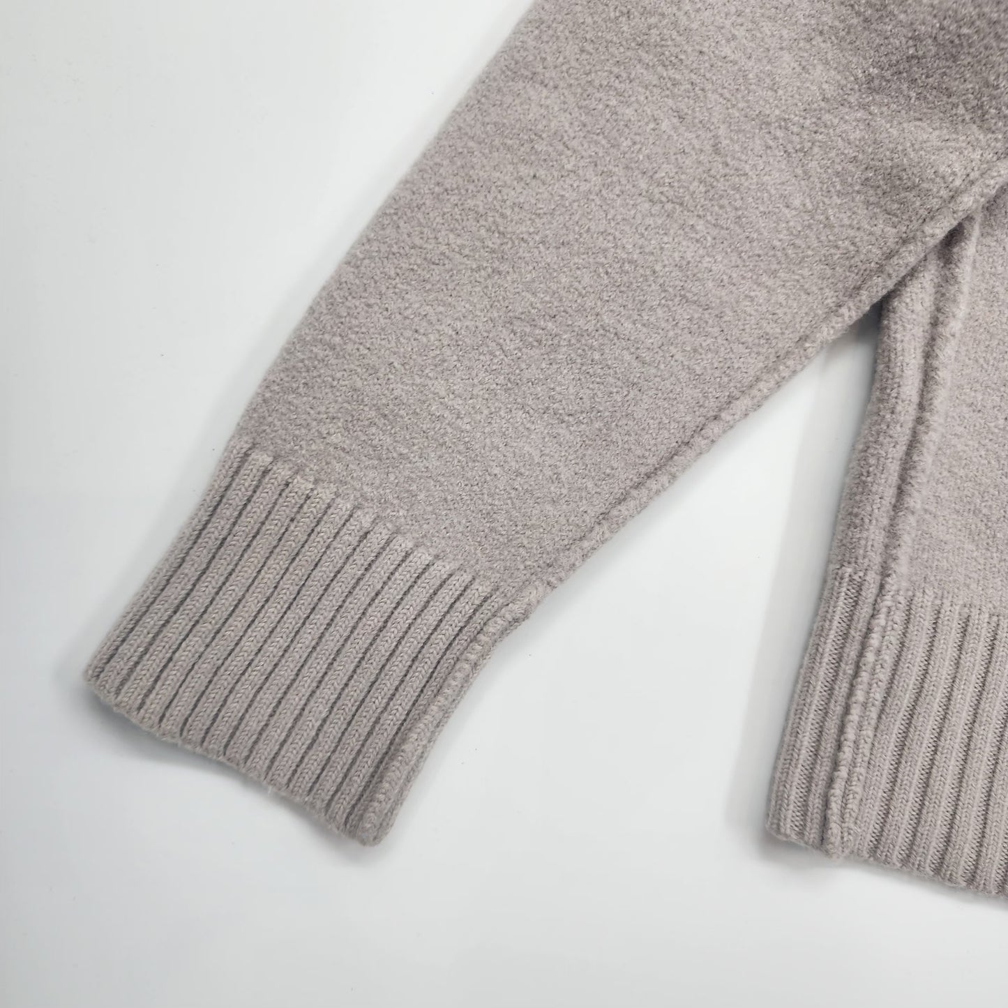 AMI Paris Ash Grey Sweater - XS