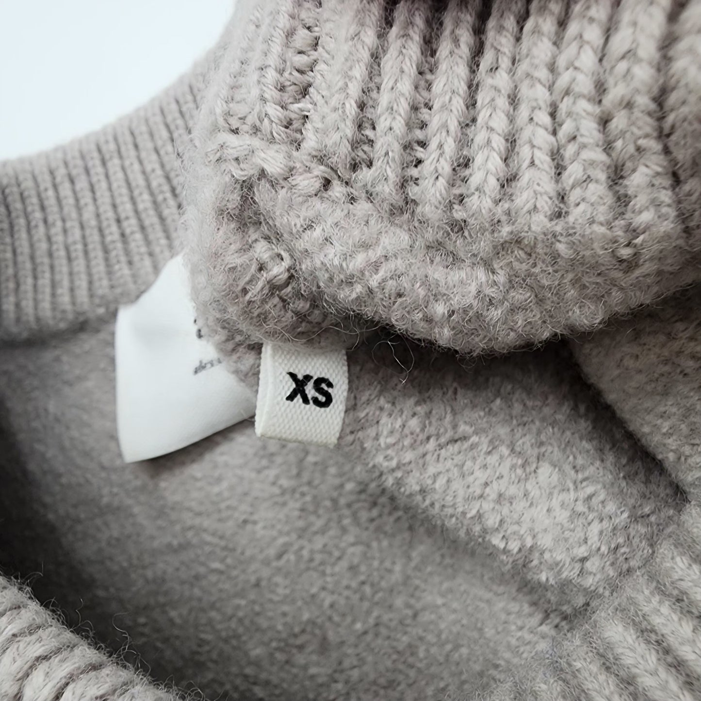 AMI Paris Ash Grey Sweater - XS
