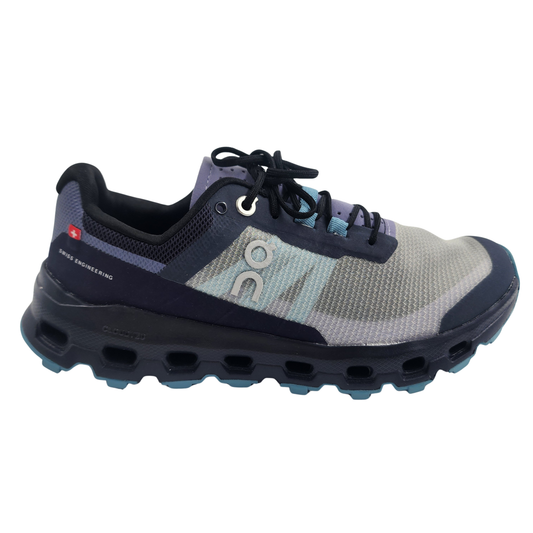 ON Cloudvista Cushioned-Sole Mesh Low-Top Running Trainers - UK 4